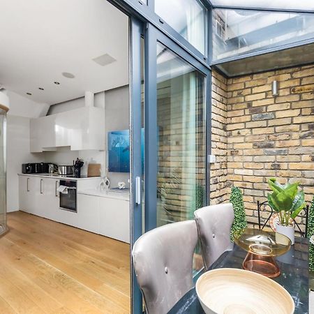 Trafalgar Square Arty Apartment 伦敦 外观 照片