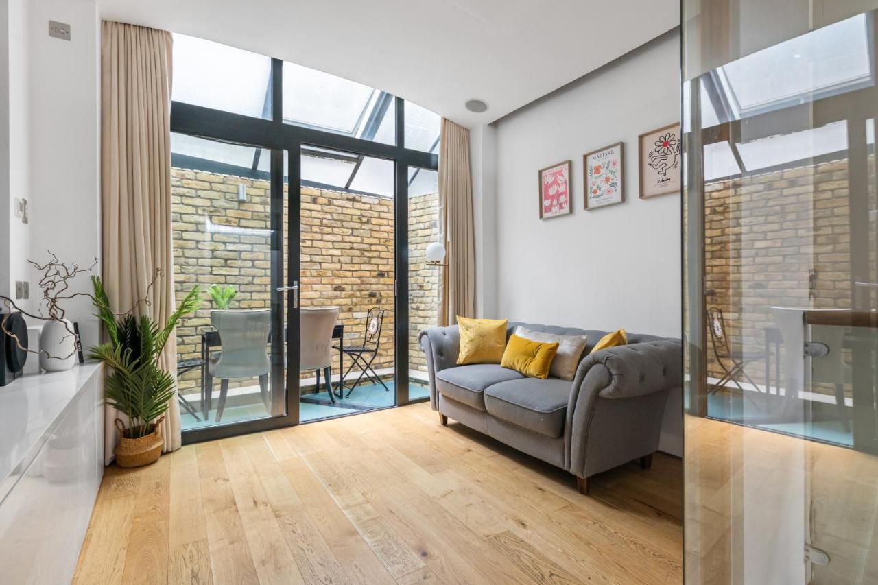 Trafalgar Square Arty Apartment 伦敦 外观 照片